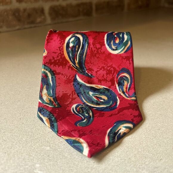 L’uomo italin silk red blue paisley vintage 80s 90s style men’s tie - Picture 2 of 12